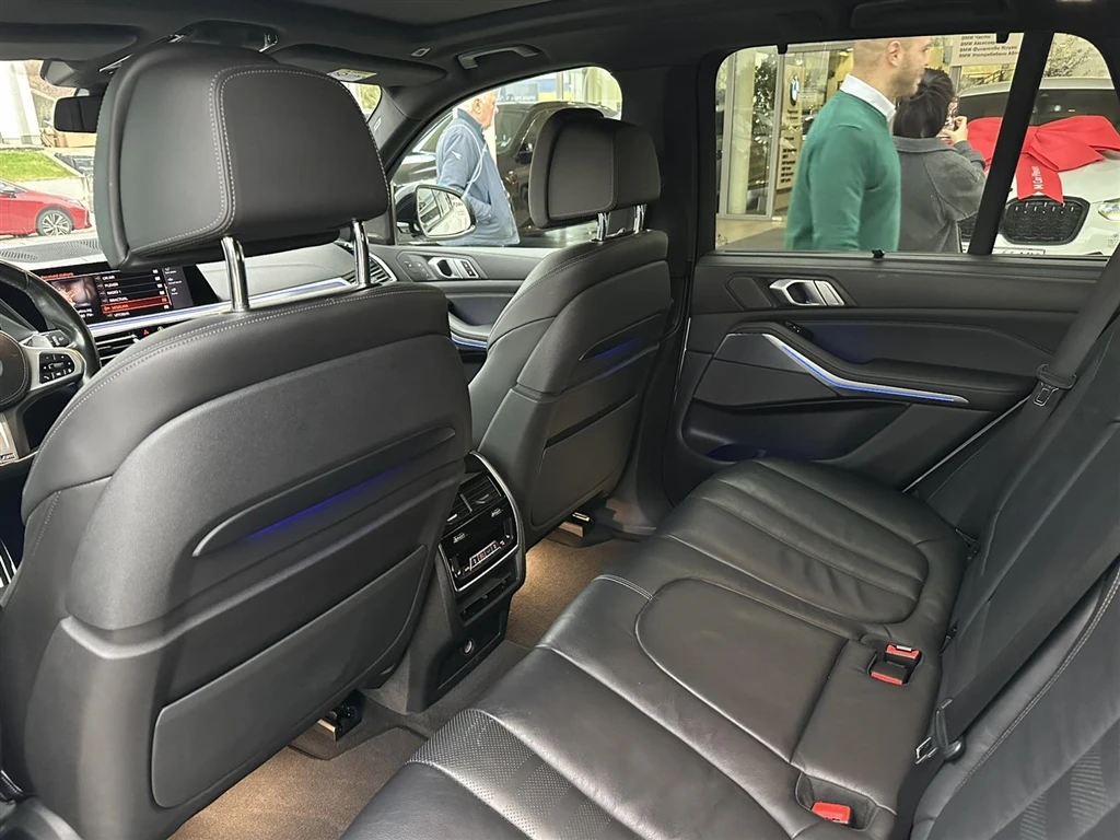 BMW X5 M50d - изображение 9