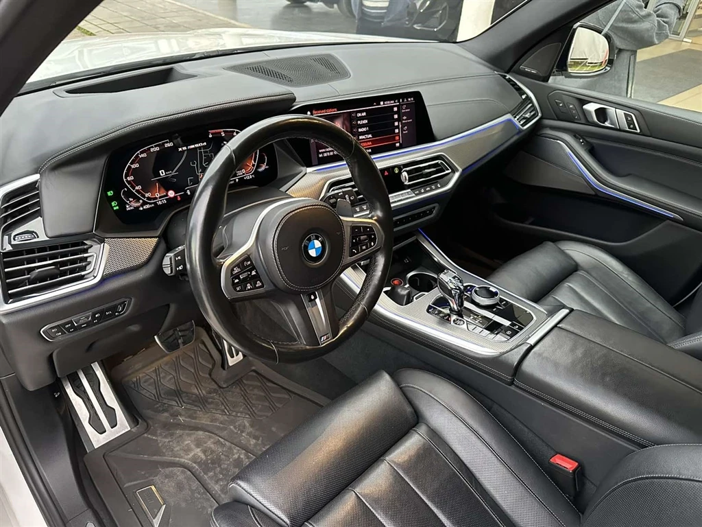 BMW X5 M50d - изображение 6
