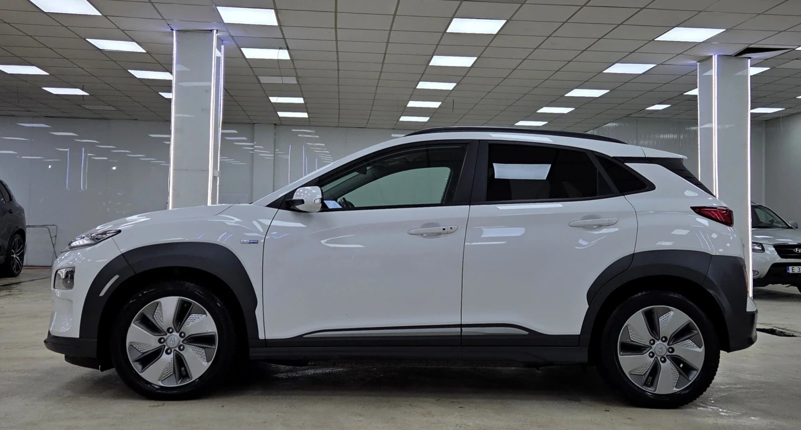 Hyundai Kona 64KWh/Premium/2020/BlueLink/SOH100 - изображение 5