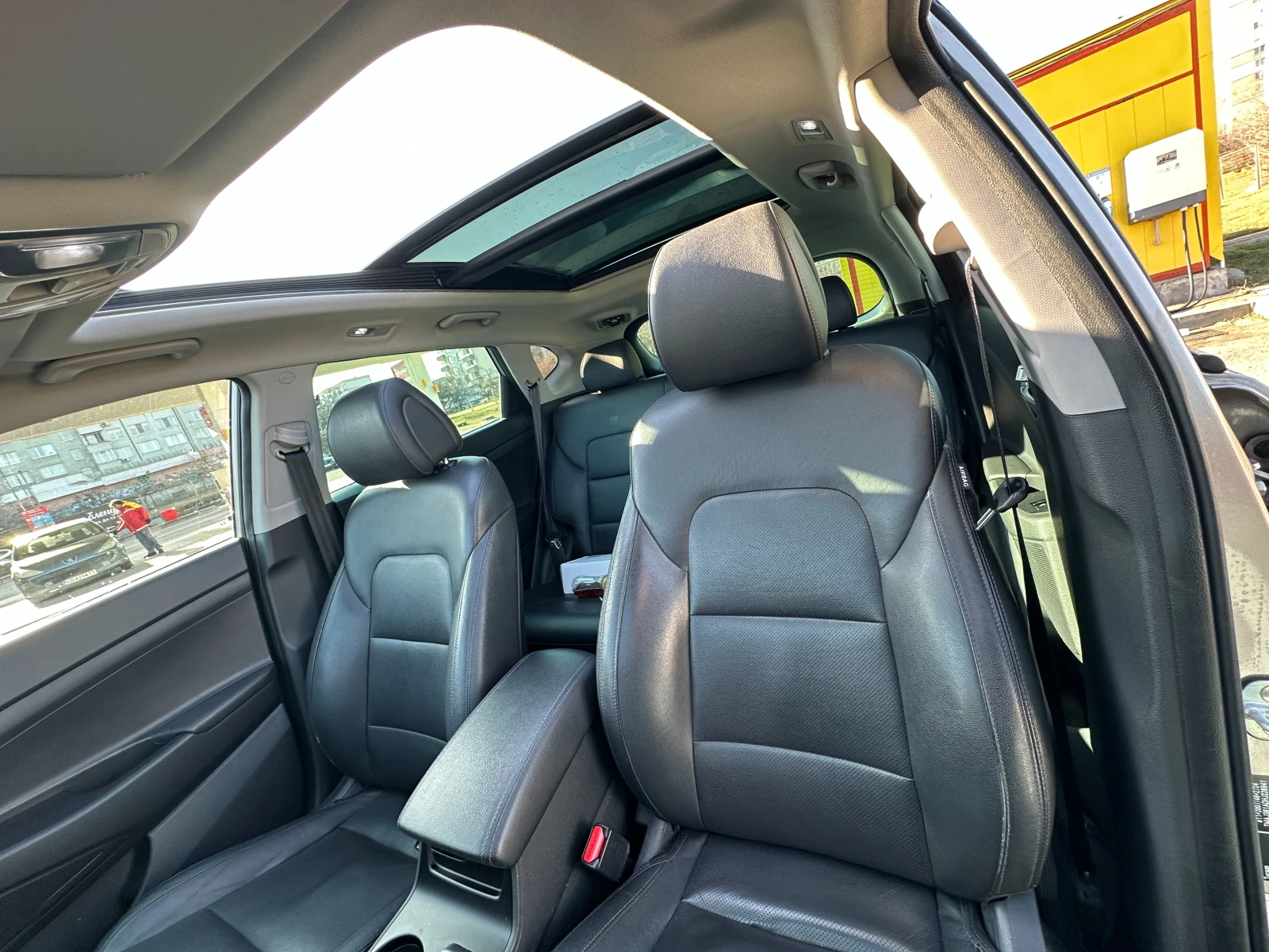 Hyundai Tucson Premium CRDi 4WD - изображение 10