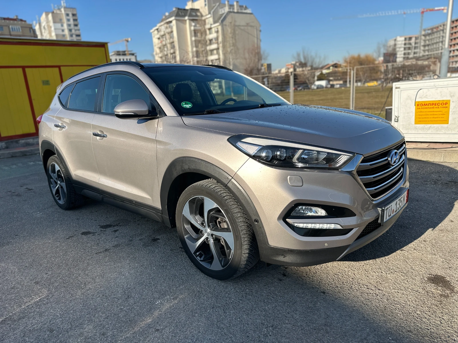 Hyundai Tucson Premium CRDi 4WD - изображение 2