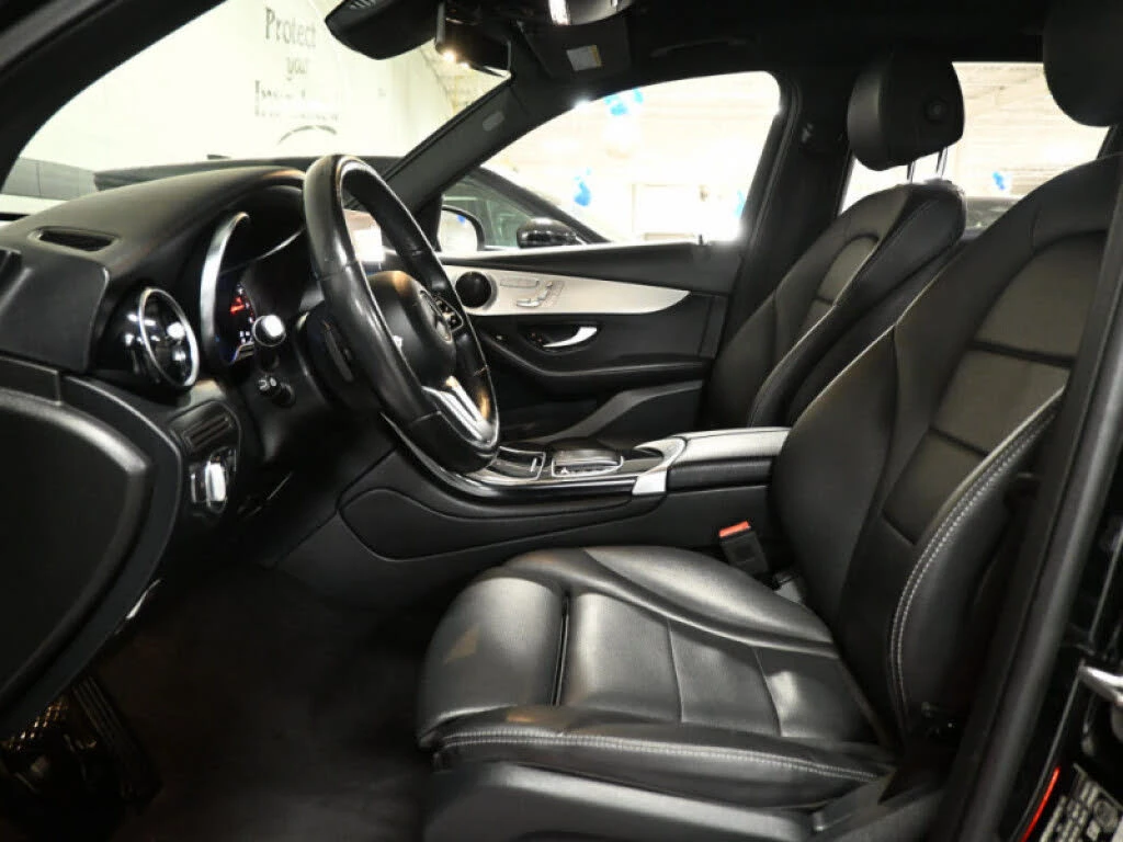 Mercedes-Benz GLC 300 SUV 4MATIC* АвтоКредит* (Цена до БГ) , снимка 17 - Автомобили и джипове - 53860055