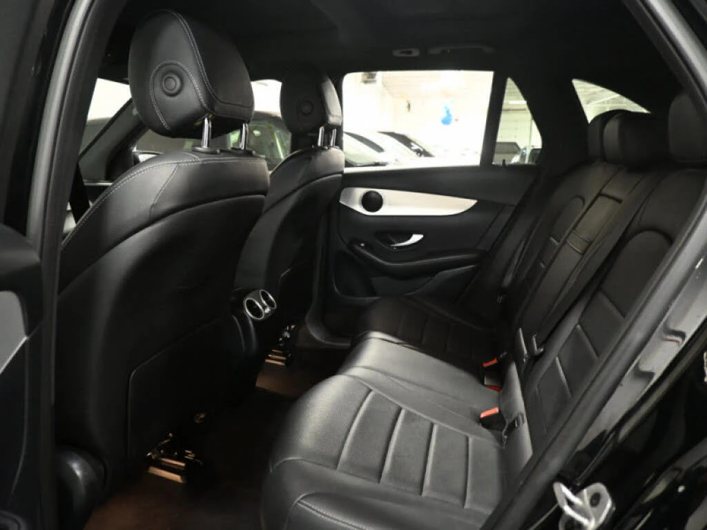 Mercedes-Benz GLC 300 SUV 4MATIC* АвтоКредит* (Цена до БГ) , снимка 16 - Автомобили и джипове - 53860055