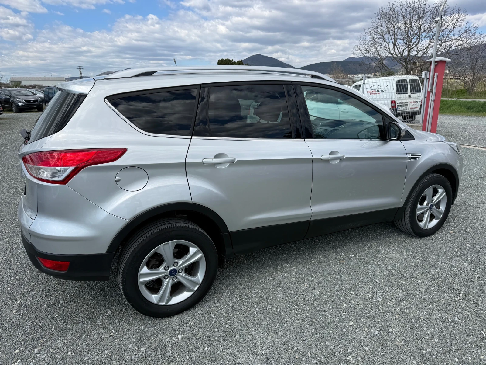 Ford Kuga (KATO НОВА)95х.км, снимка 5 - Автомобили и джипове - 54121702