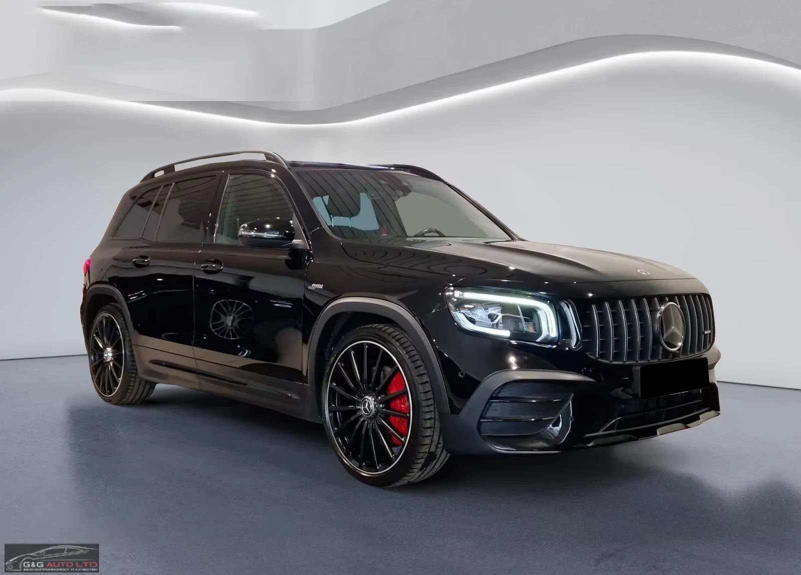 Mercedes-Benz GLB 35AMG/306HP/4MATIC/PANO/BURM/DISTR/AHK/CPLAY/159q, снимка 3 - Автомобили и джипове - 54202393