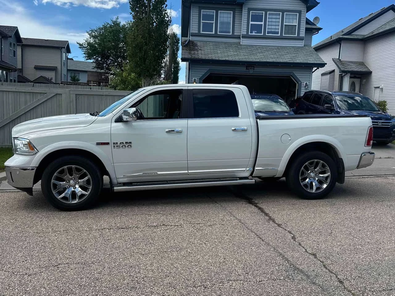 Dodge RAM 1500 * Limited * CARFAX * БЕЗ ПЪРВОНАЧАЛНА ВНОСКА, снимка 2 - Автомобили и джипове - 55179979