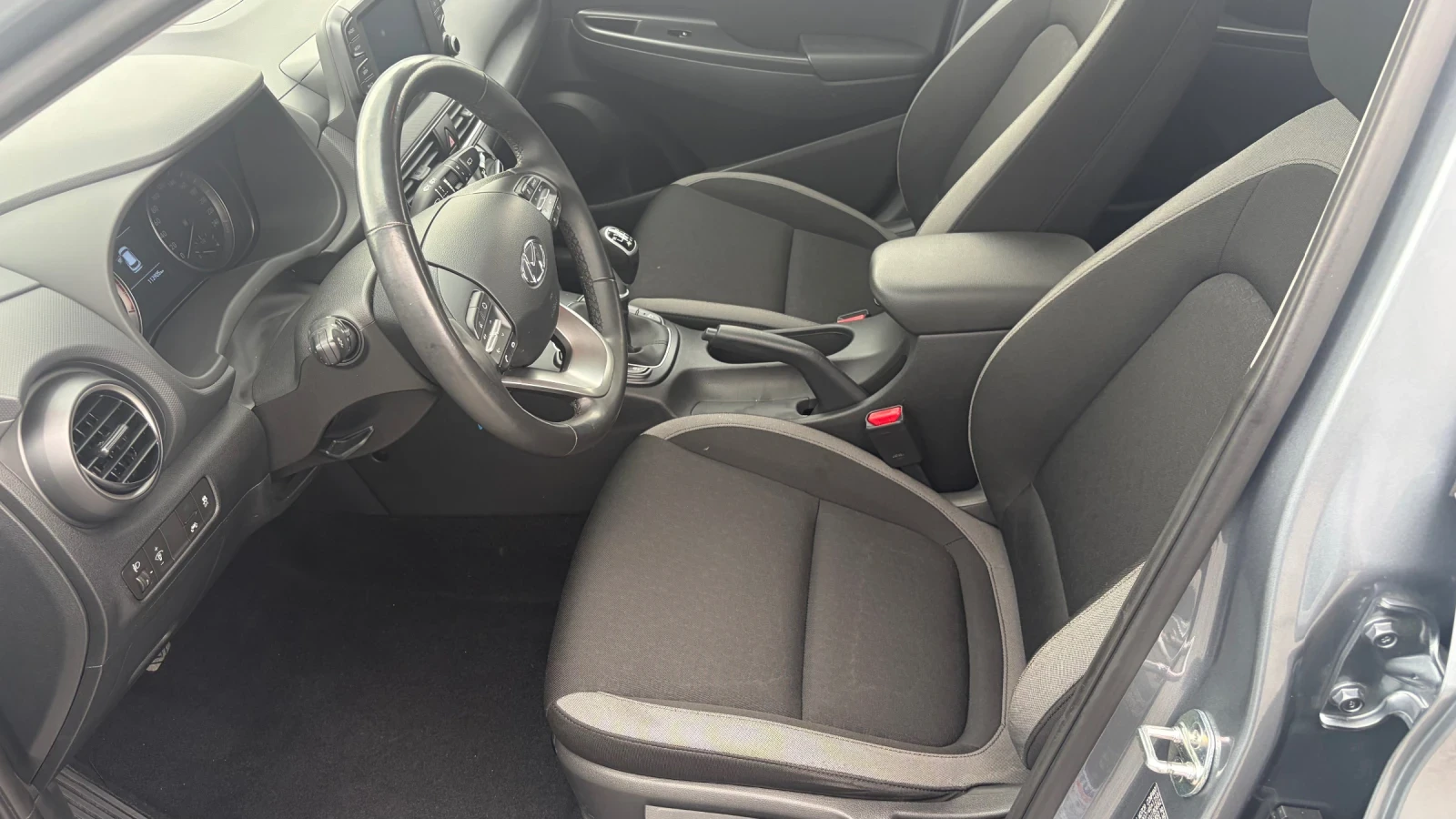 Hyundai Kona 1.6CRDI-115 k.c. 2WD, снимка 10 - Автомобили и джипове - 55596586