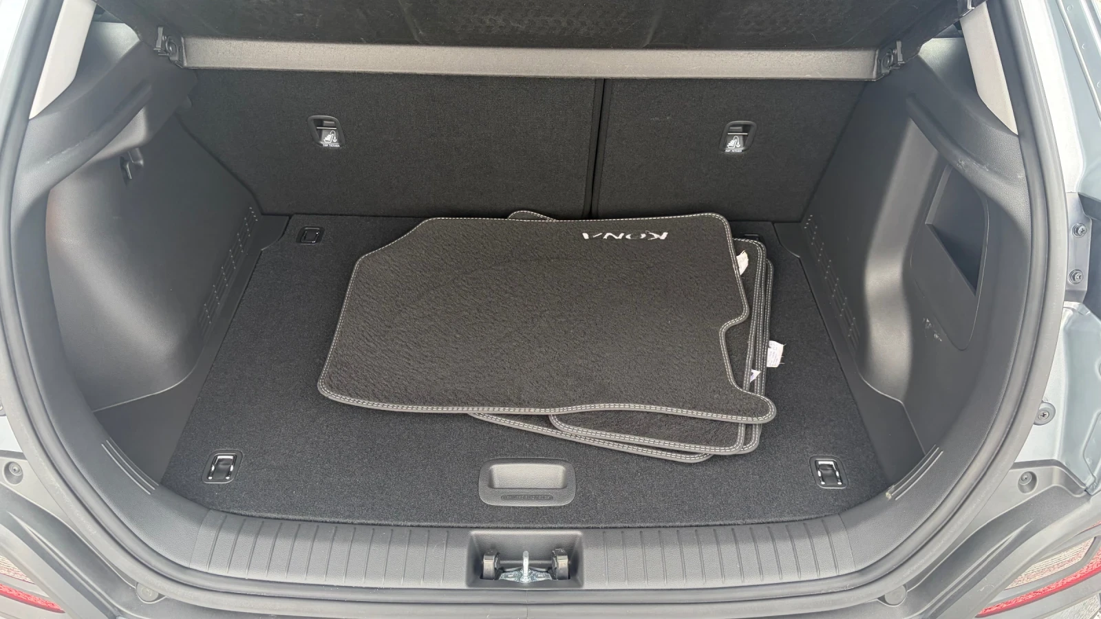 Hyundai Kona 1.6CRDI-115 k.c. 2WD, снимка 15 - Автомобили и джипове - 55596586