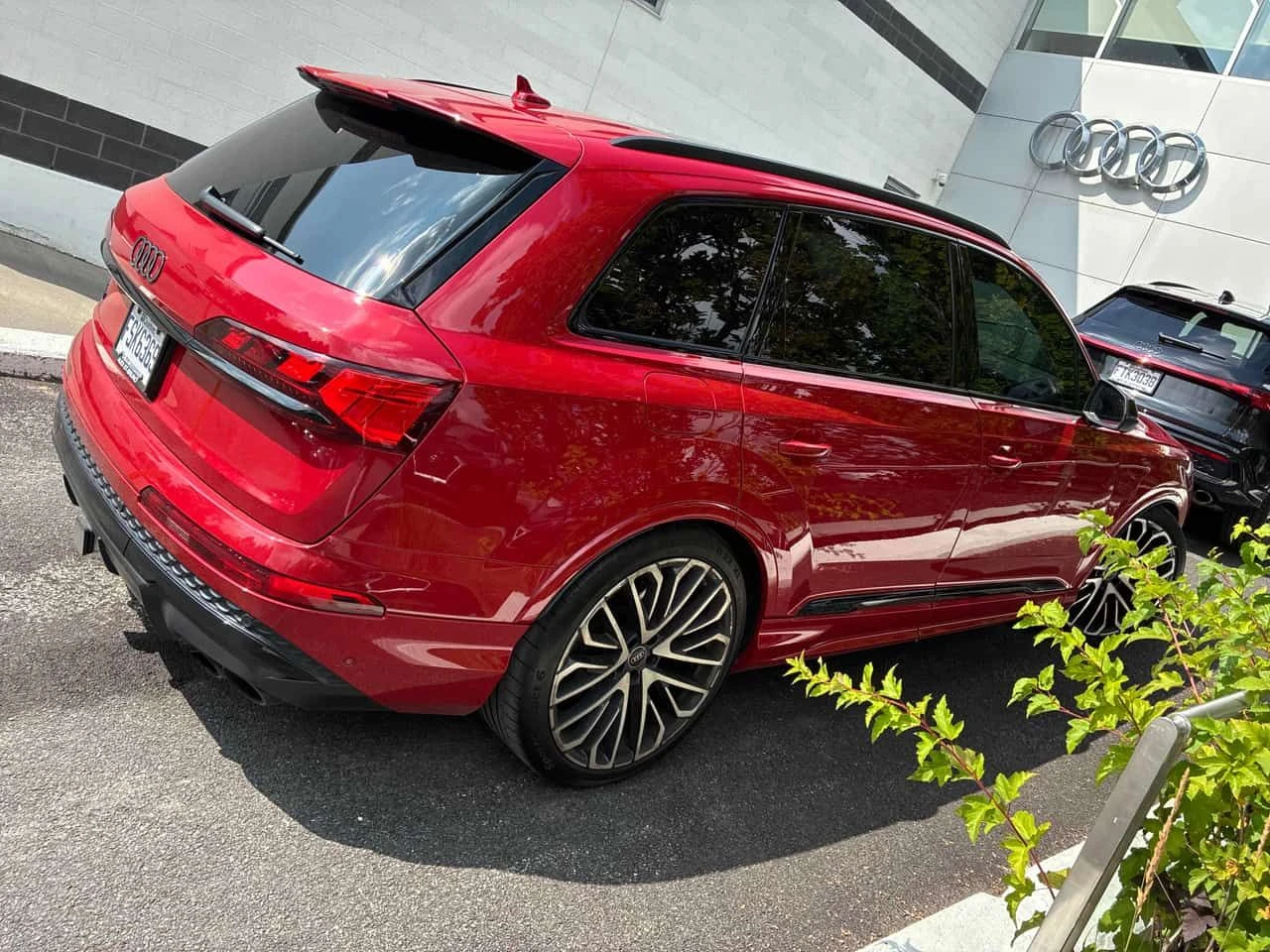Audi SQ7 4.0 TFSI quattro  CARFAX, снимка 2 - Автомобили и джипове - 55614676