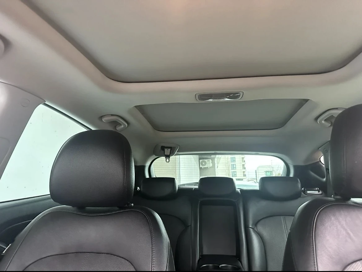 Hyundai IX35, снимка 4 - Автомобили и джипове - 56570975