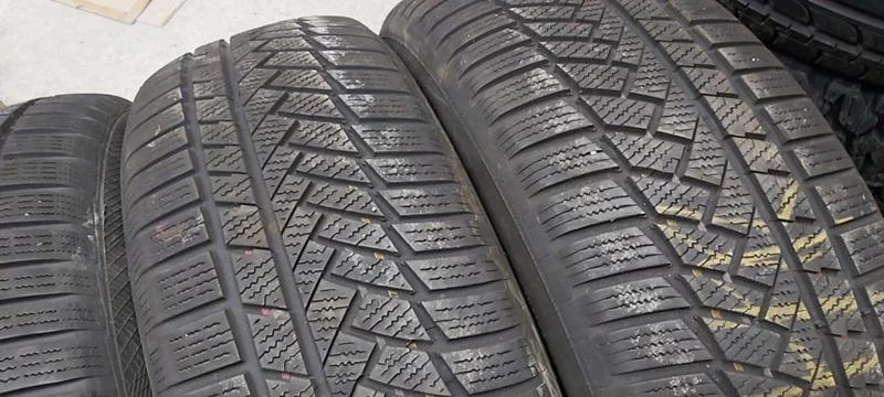 Гуми Зимни 235/60R18, снимка 3 - Гуми и джанти - 34684381