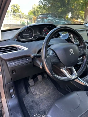 Peugeot 2008 1.2i* Allure* Navi* LED, снимка 7