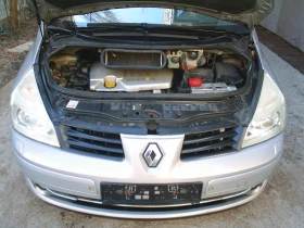Renault Espace 2.0 DCI Automat, снимка 16 - Автомобили и джипове - 53666683