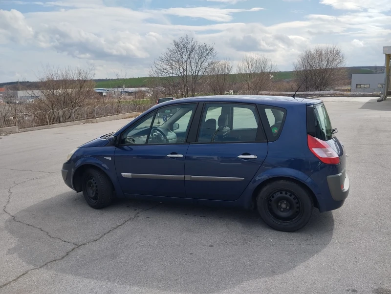 Renault Scenic, снимка 3 - Автомобили и джипове - 46928134