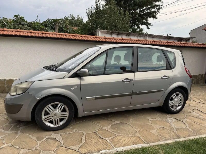 Renault Scenic, снимка 2 - Автомобили и джипове - 48048332