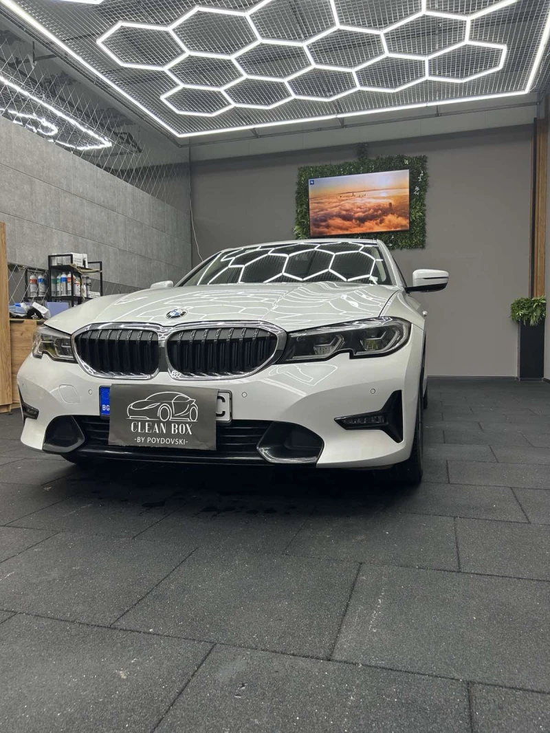 BMW 320 Sport Line, снимка 1 - Автомобили и джипове - 47845279