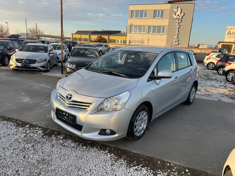 Toyota Verso 2.0D4D, снимка 1 - Автомобили и джипове - 48302545