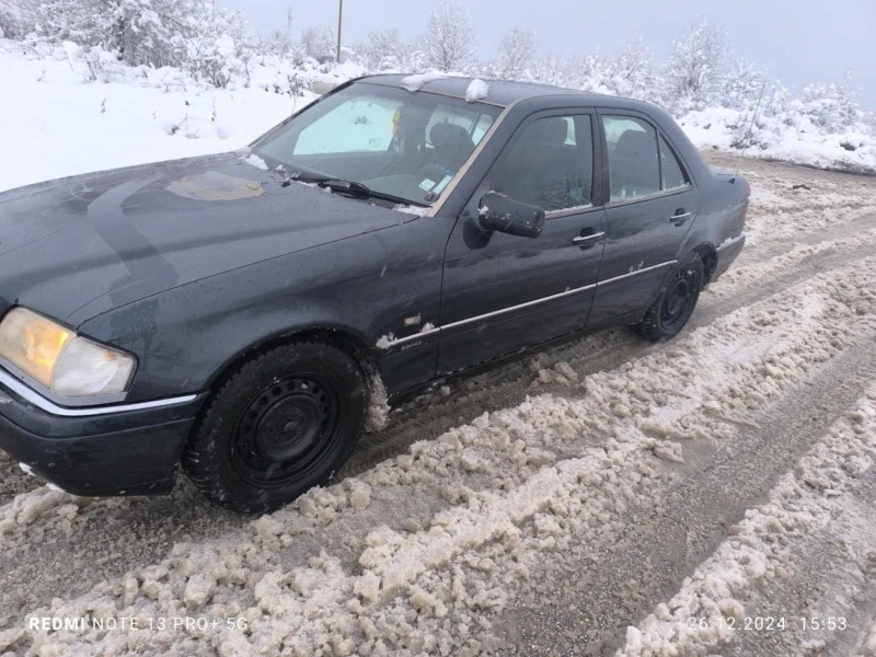 Mercedes-Benz C 180, снимка 3 - Автомобили и джипове - 48551690