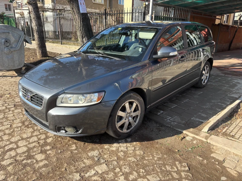 Volvo V50 2.0 hdi 136к.с. Навигация, снимка 3 - Автомобили и джипове - 49025782