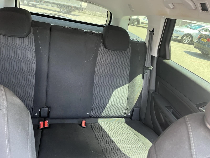 Peugeot 308, снимка 8 - Автомобили и джипове - 51192538