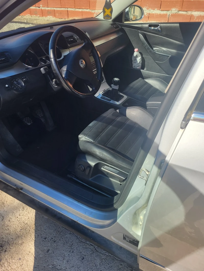 VW Passat, снимка 9 - Автомобили и джипове - 51770113
