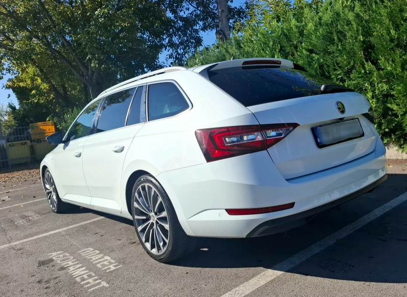 Skoda Superb L&K 190hp, снимка 6 - Автомобили и джипове - 52107365