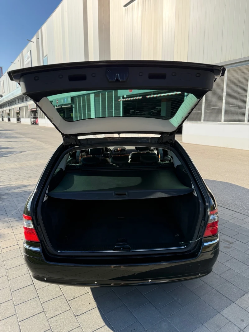 Mercedes-Benz E 320 E320, снимка 10 - Автомобили и джипове - 52645514