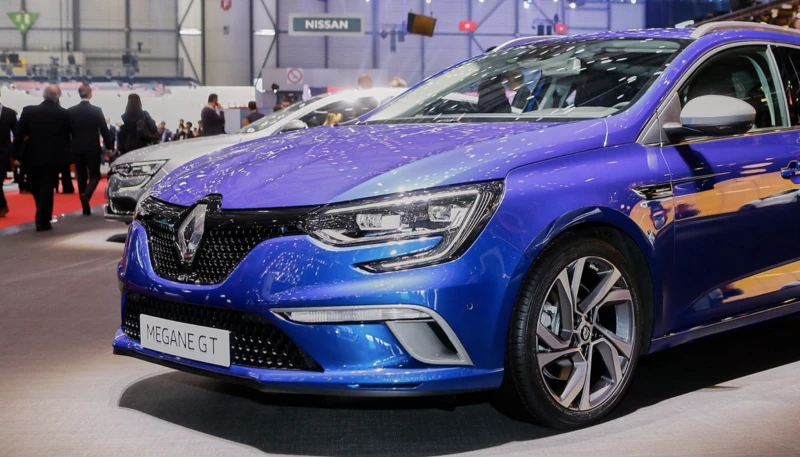 Renault Megane GT 4 Control , снимка 10 - Автомобили и джипове - 52630997