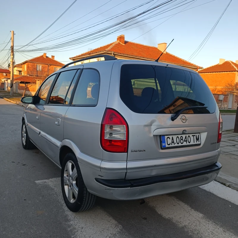 Opel Zafira, снимка 3 - Автомобили и джипове - 52817459