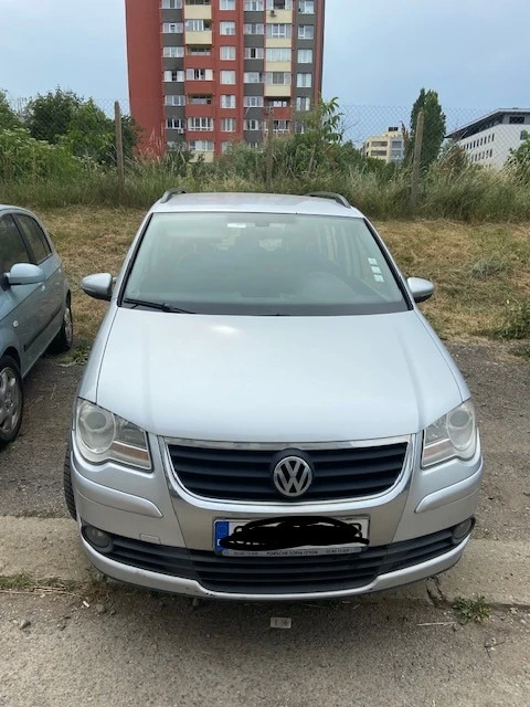 VW Touran, снимка 1 - Автомобили и джипове - 46409876