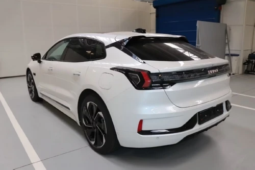 Zeekr 001 RWD Long Range - изображение 4