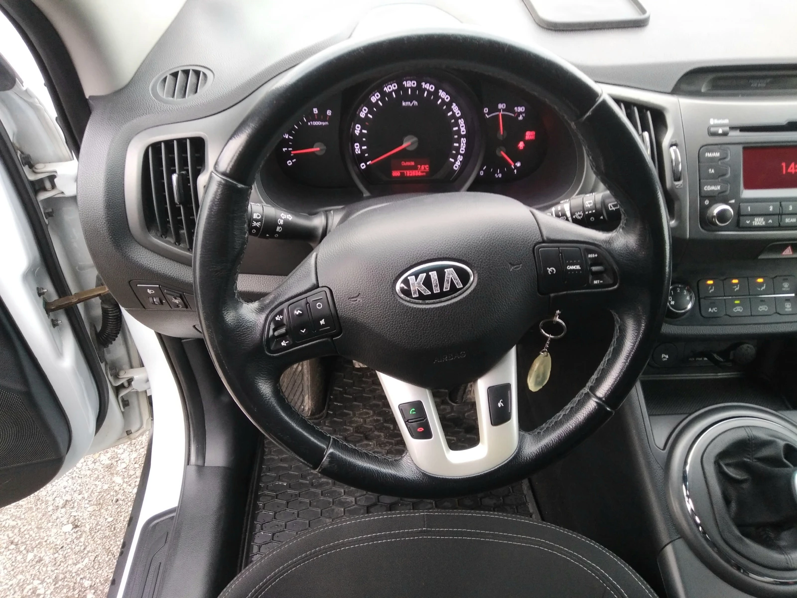 Kia Sportage 1.7-CRDI-116к.с. ИТАЛИЯ - изображение 10