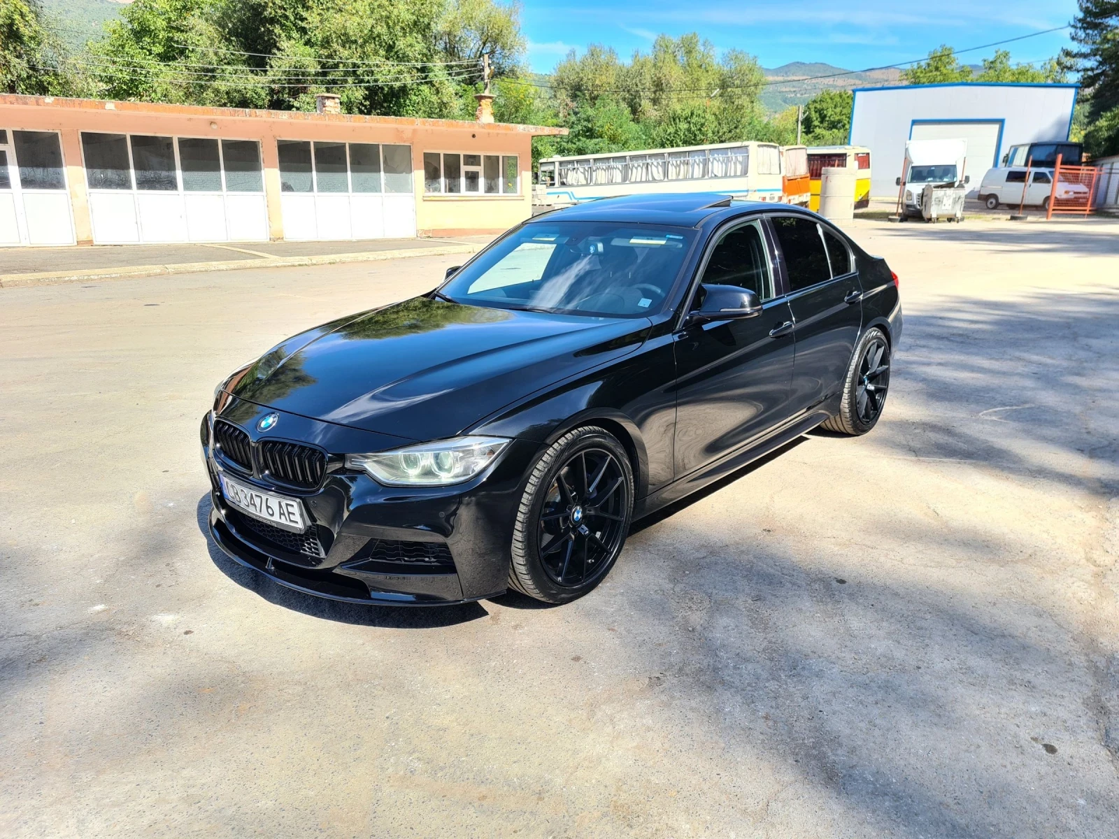 BMW 335 RWD - изображение 3