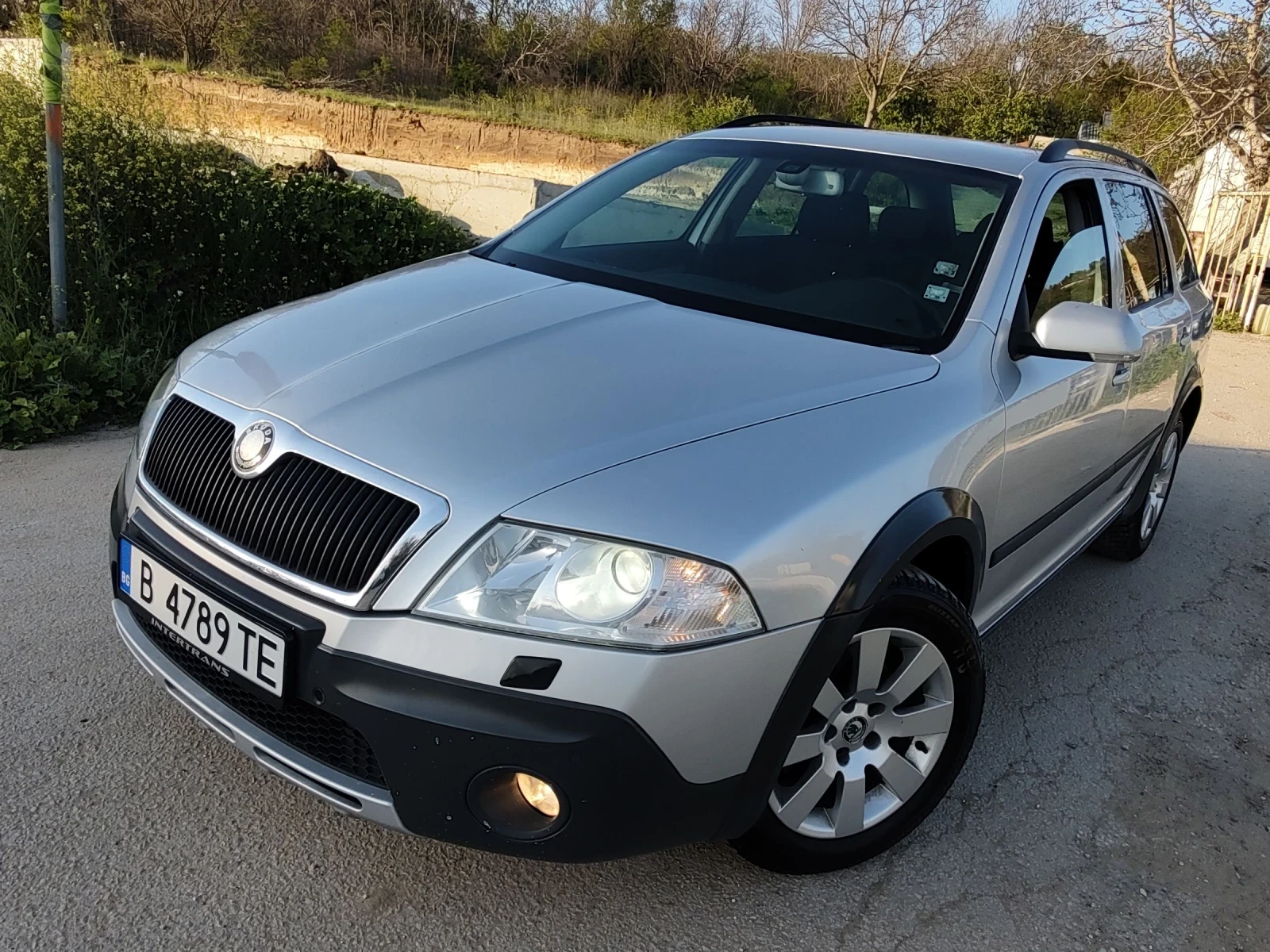 Skoda Octavia 2.0TDI SCOUT 4X4 8 клапана - изображение 2