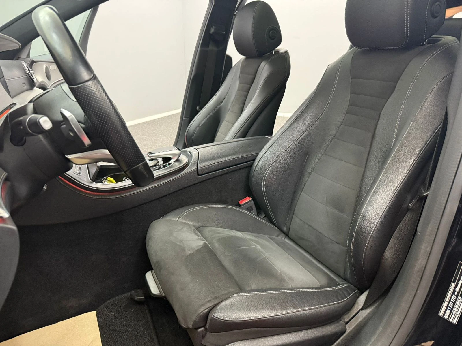 Mercedes-Benz E 220 D/4MATIC/194HP/AMG/DISTRONIC+ /CAM/NAVI/LED/201E - изображение 9