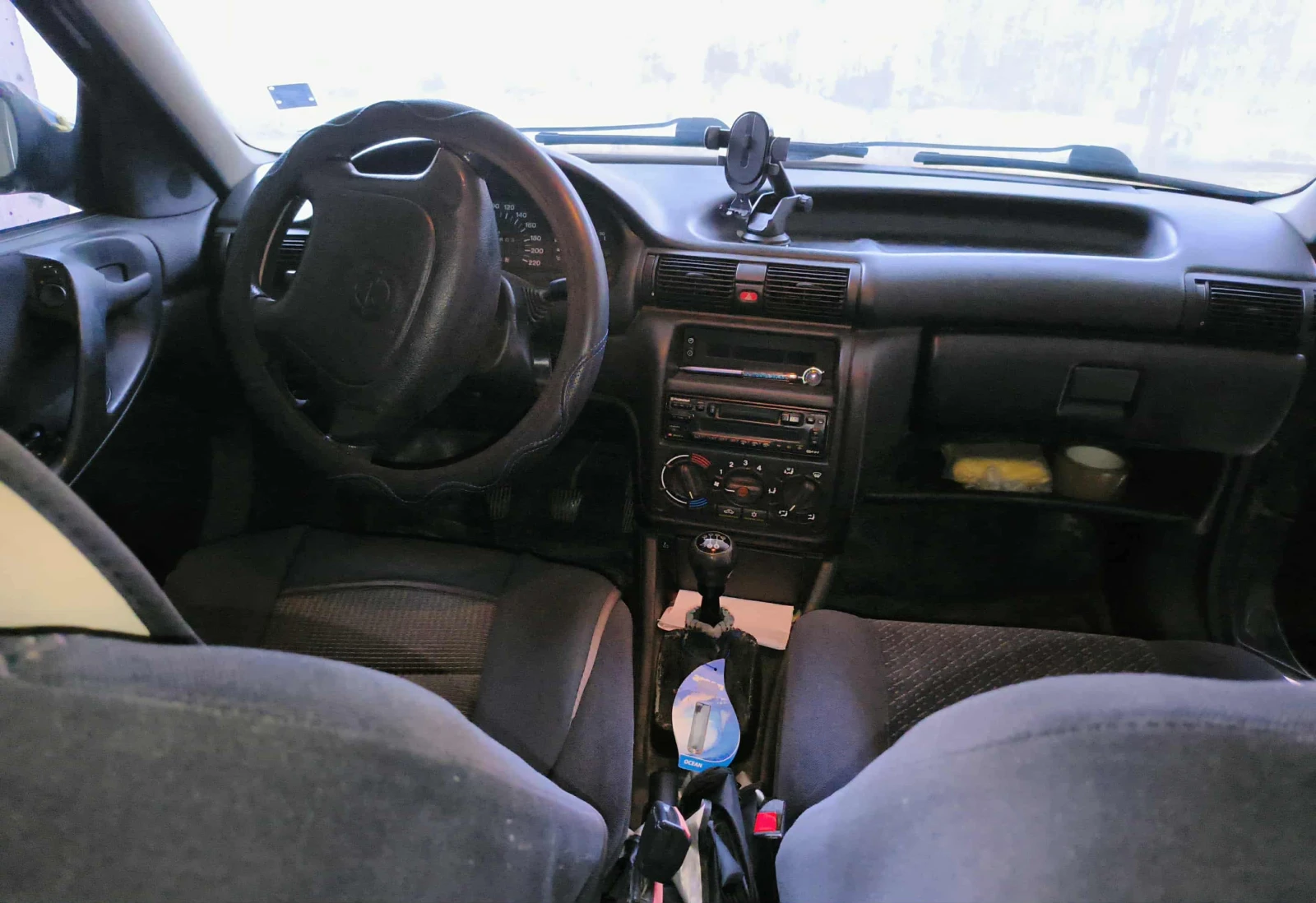 Opel Astra 1.6 MI - изображение 6