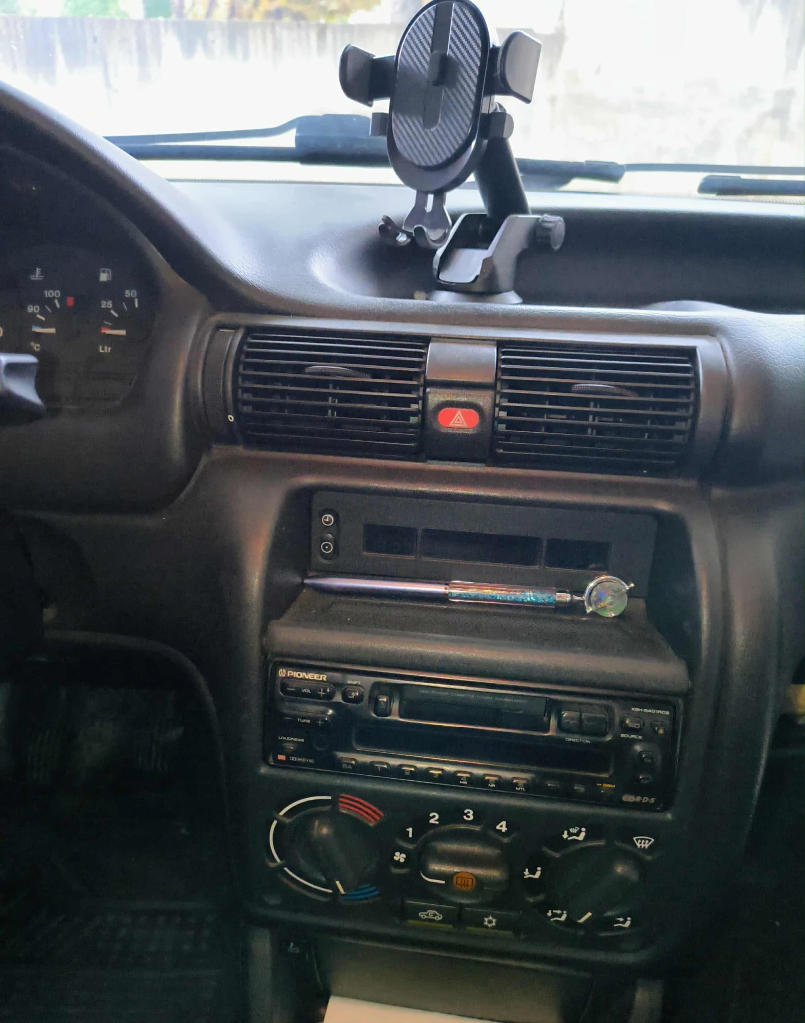 Opel Astra 1.6 MI - изображение 5