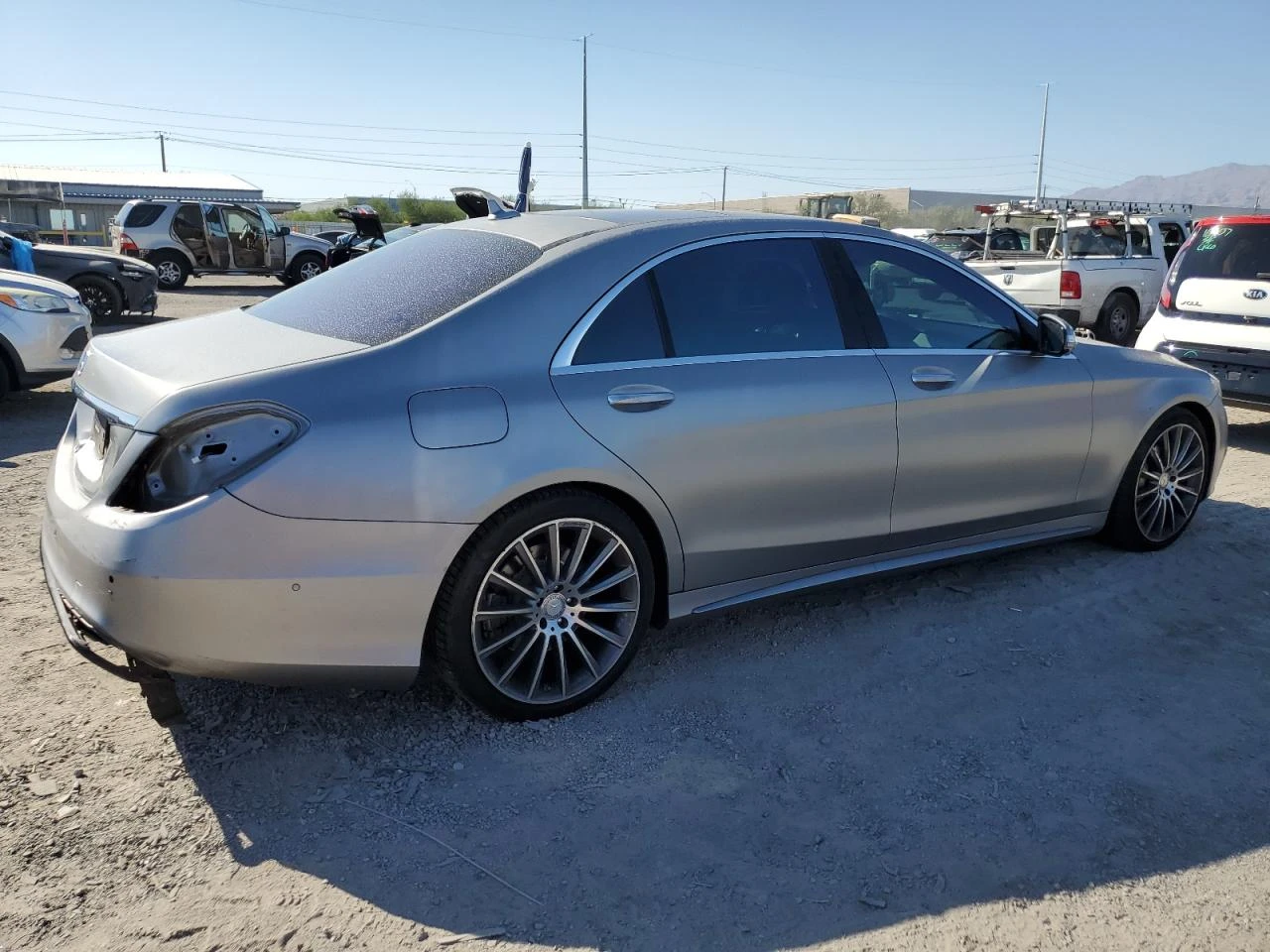 Mercedes-Benz S 550  - изображение 3