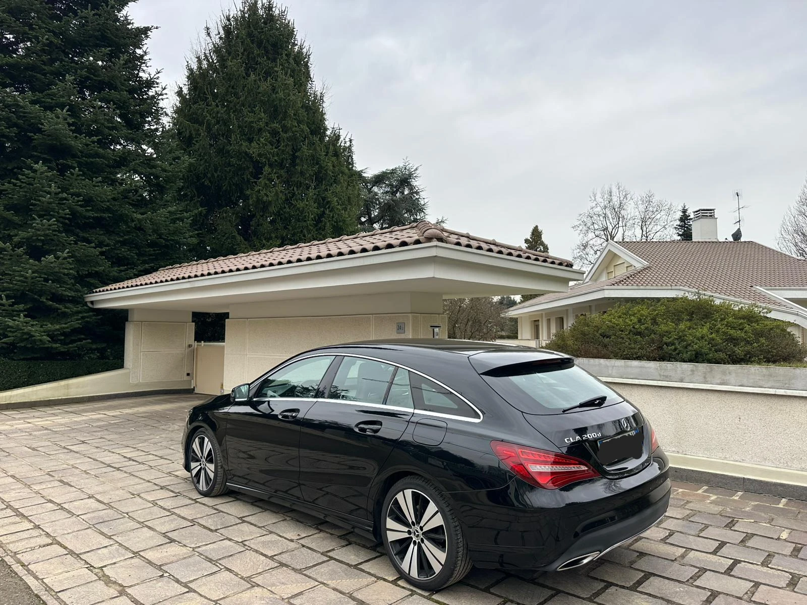 Mercedes-Benz CLA 2.2D 136 AUTOMATIC PREMIUM !!!, снимка 3 - Автомобили и джипове - 53637973