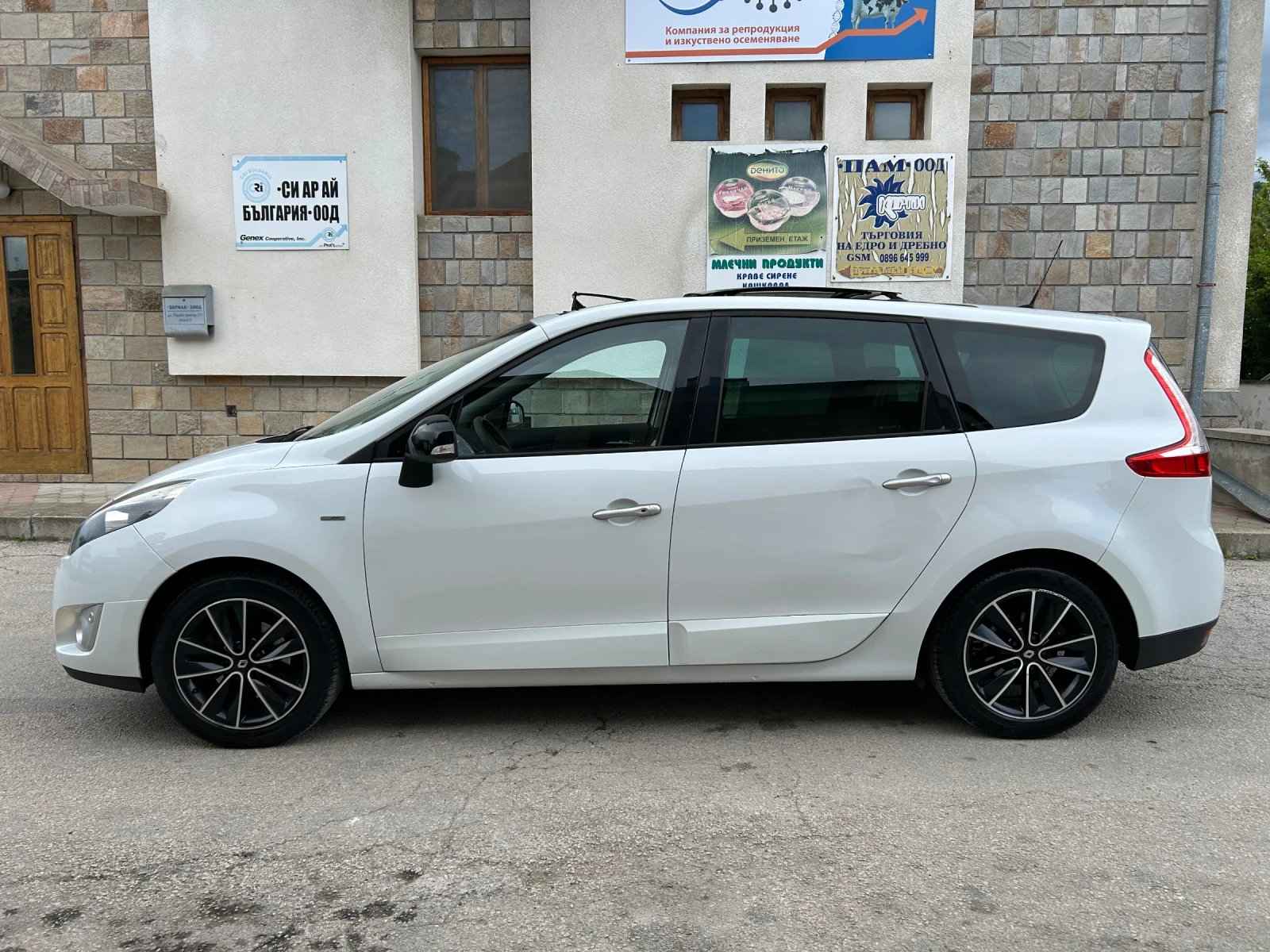Renault Grand scenic 1.6DCI BOSE 7 МЕСТА ПАНОРАМА, снимка 7 - Автомобили и джипове - 53917073