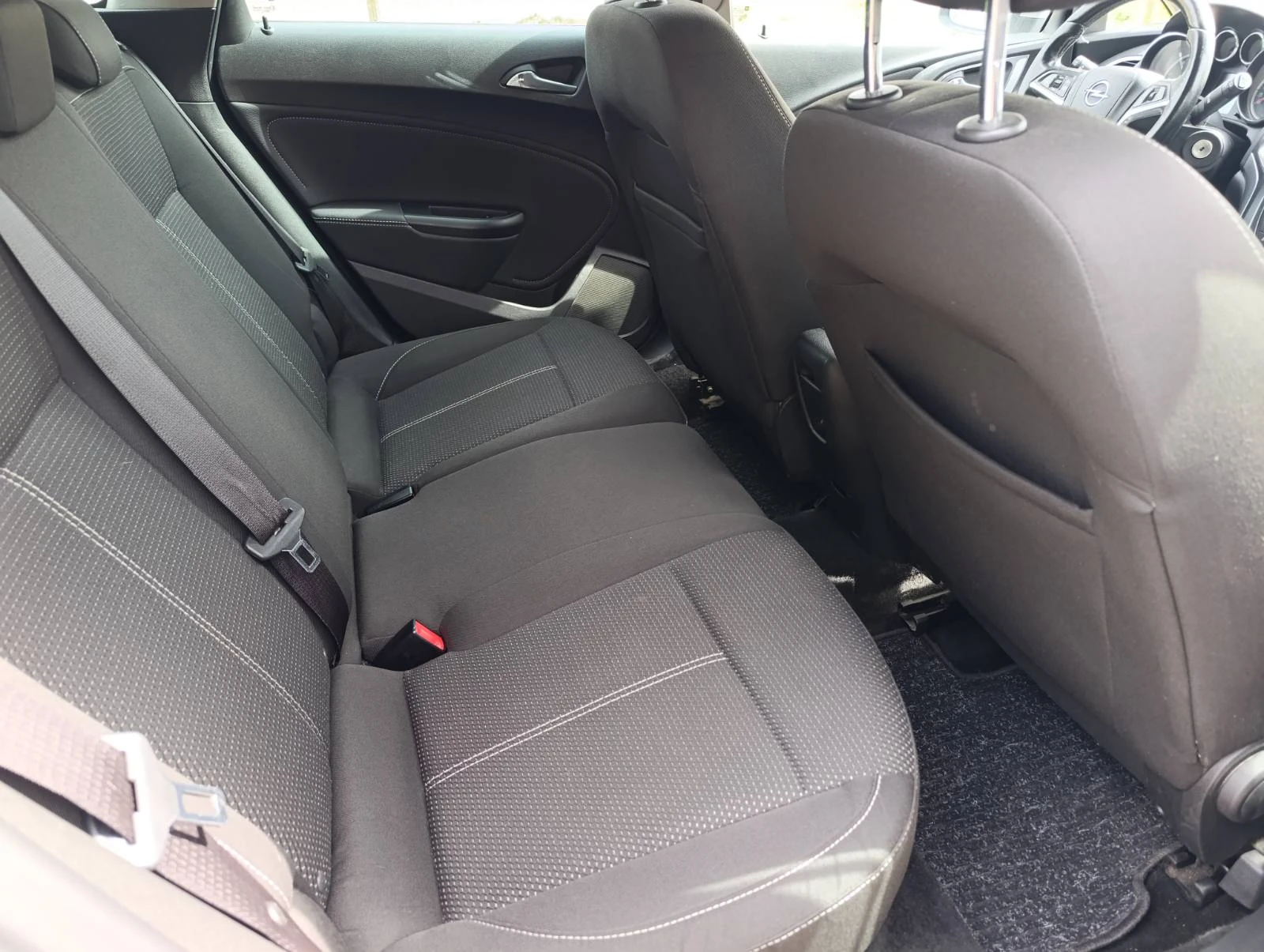 Opel Astra 2.0 CDTI 165 к.с. 2013 г. Нов внос от Германия, снимка 15 - Автомобили и джипове - 53936144