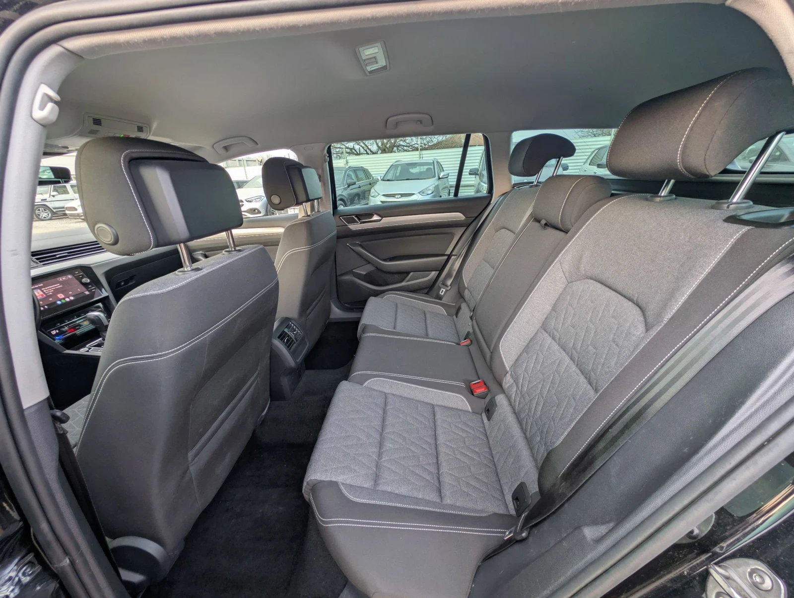 VW Passat 2.0TDI* LED* FACE* 2022, снимка 14 - Автомобили и джипове - 53941487