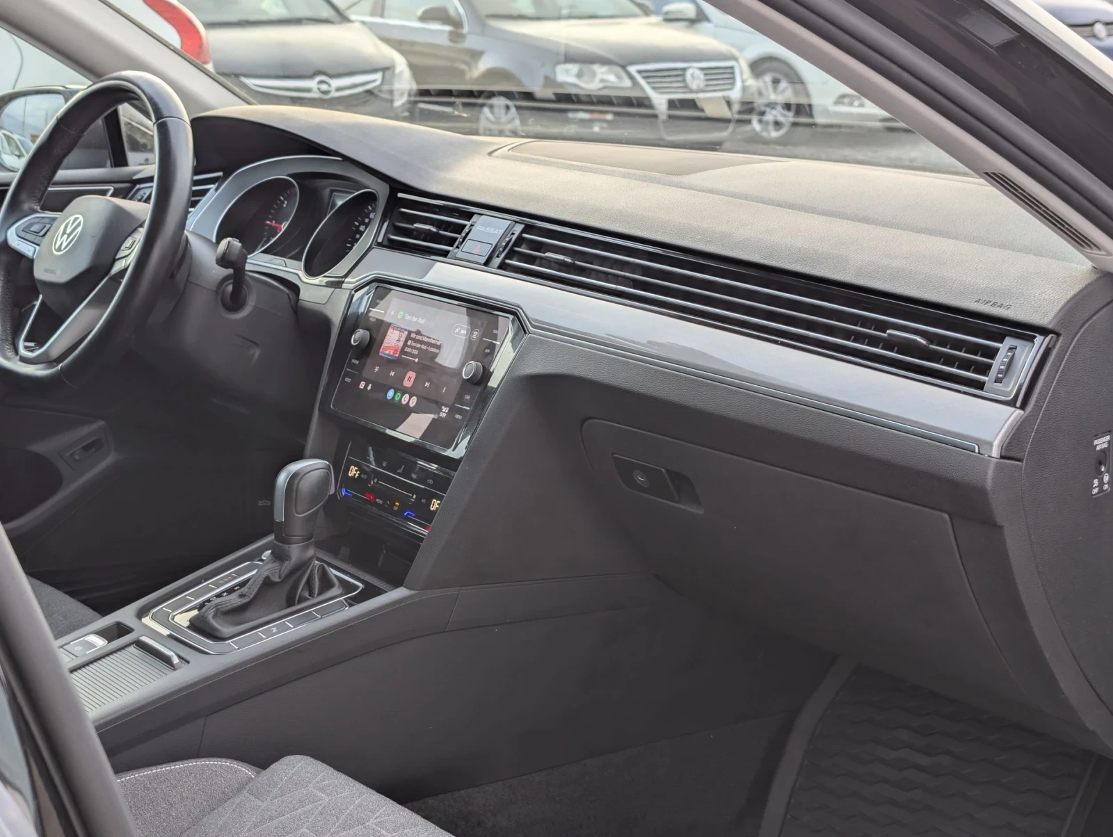 VW Passat 2.0TDI* LED* FACE* 2022, снимка 12 - Автомобили и джипове - 53941487