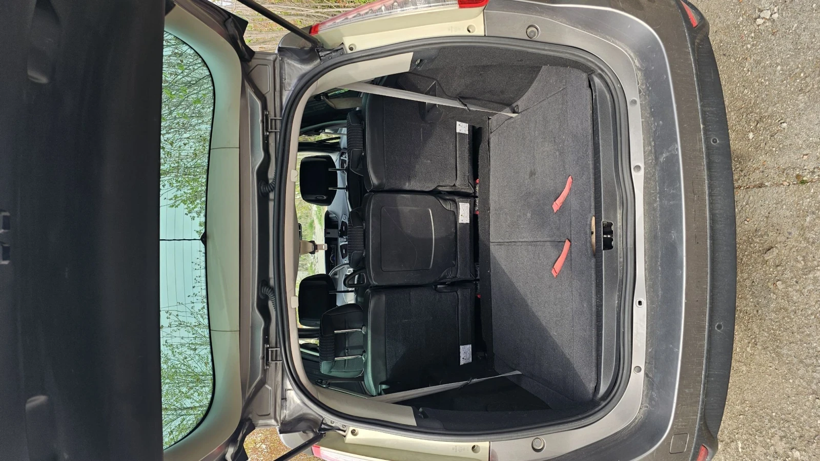 Renault Grand scenic, снимка 14 - Автомобили и джипове - 54182187