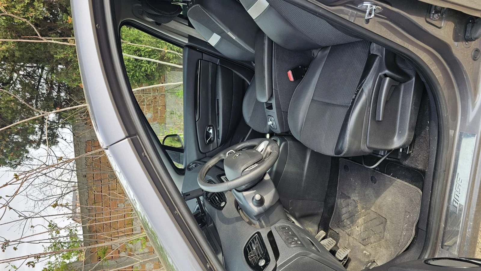 Renault Grand scenic, снимка 10 - Автомобили и джипове - 54182187