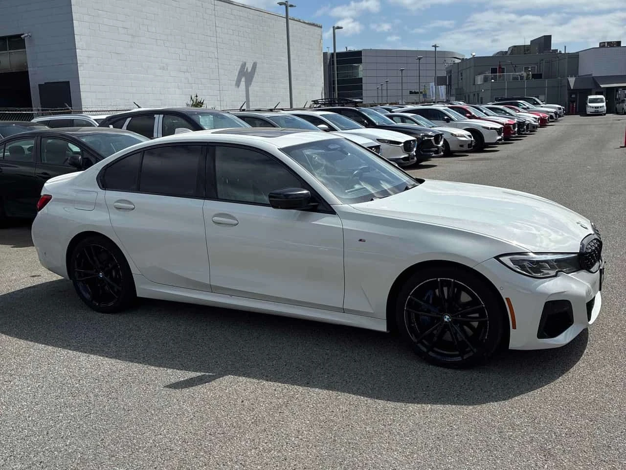 BMW 340 | DISTRONIC | HUD | ПАНОРАМА | CARFAX | , снимка 3 - Автомобили и джипове - 54336321