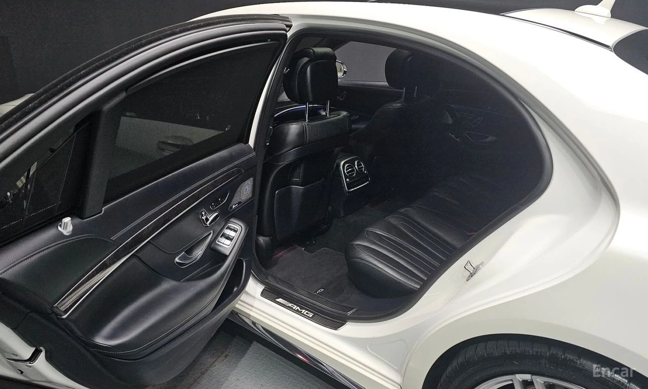 Mercedes-Benz S 63 AMG 4MATIC+ * BURMESTER* CARBON* 360КАМЕРА* LANE* ASSI, снимка 15 - Автомобили и джипове - 54427296
