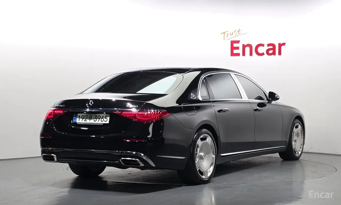 Mercedes-Benz S 580 MAYBACH* HUD* ОБДУХ* ТВ* ПАНО, снимка 2 - Автомобили и джипове - 54823489