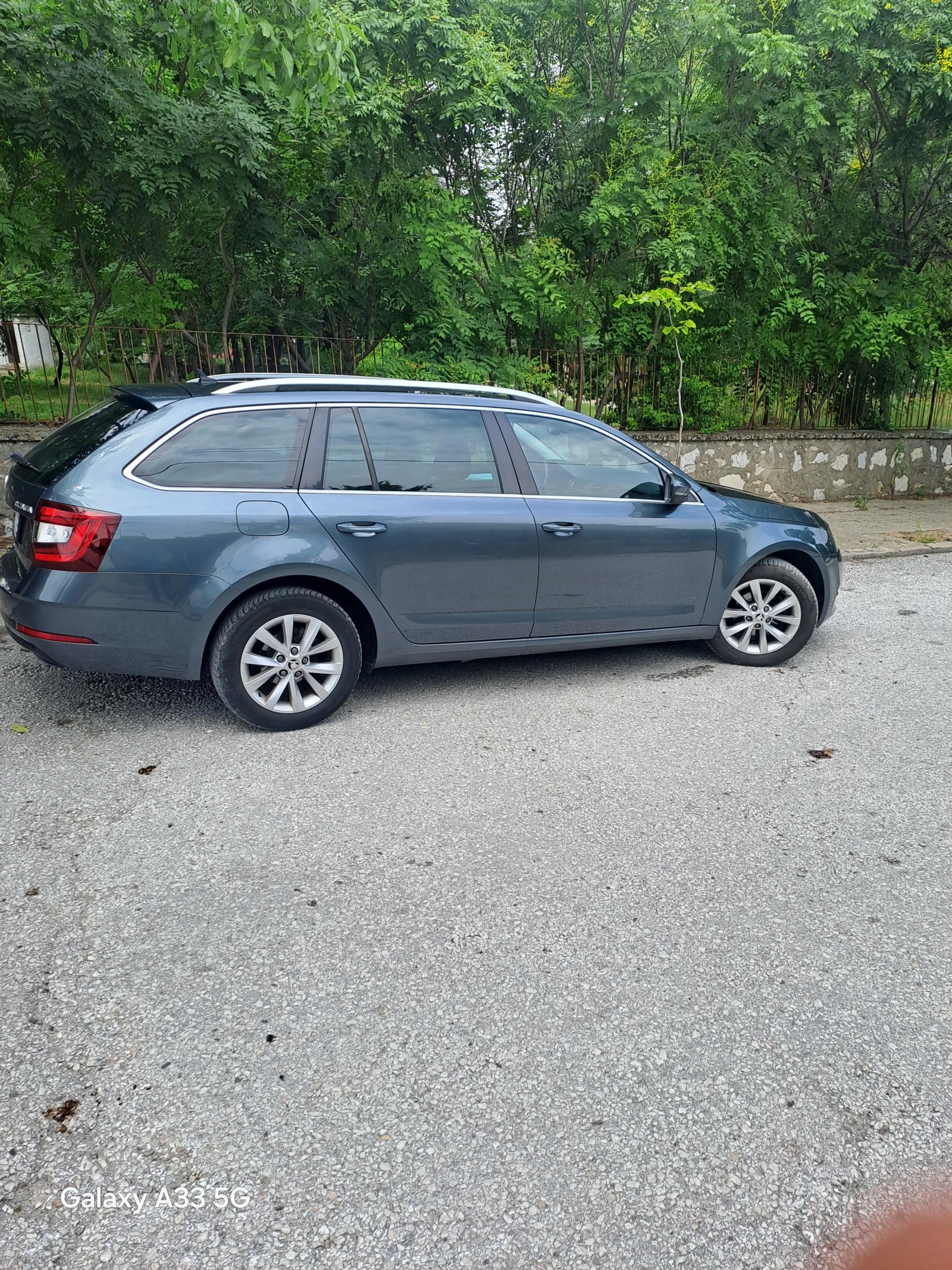 Skoda Octavia 1.6TDI, снимка 6 - Автомобили и джипове - 54884226
