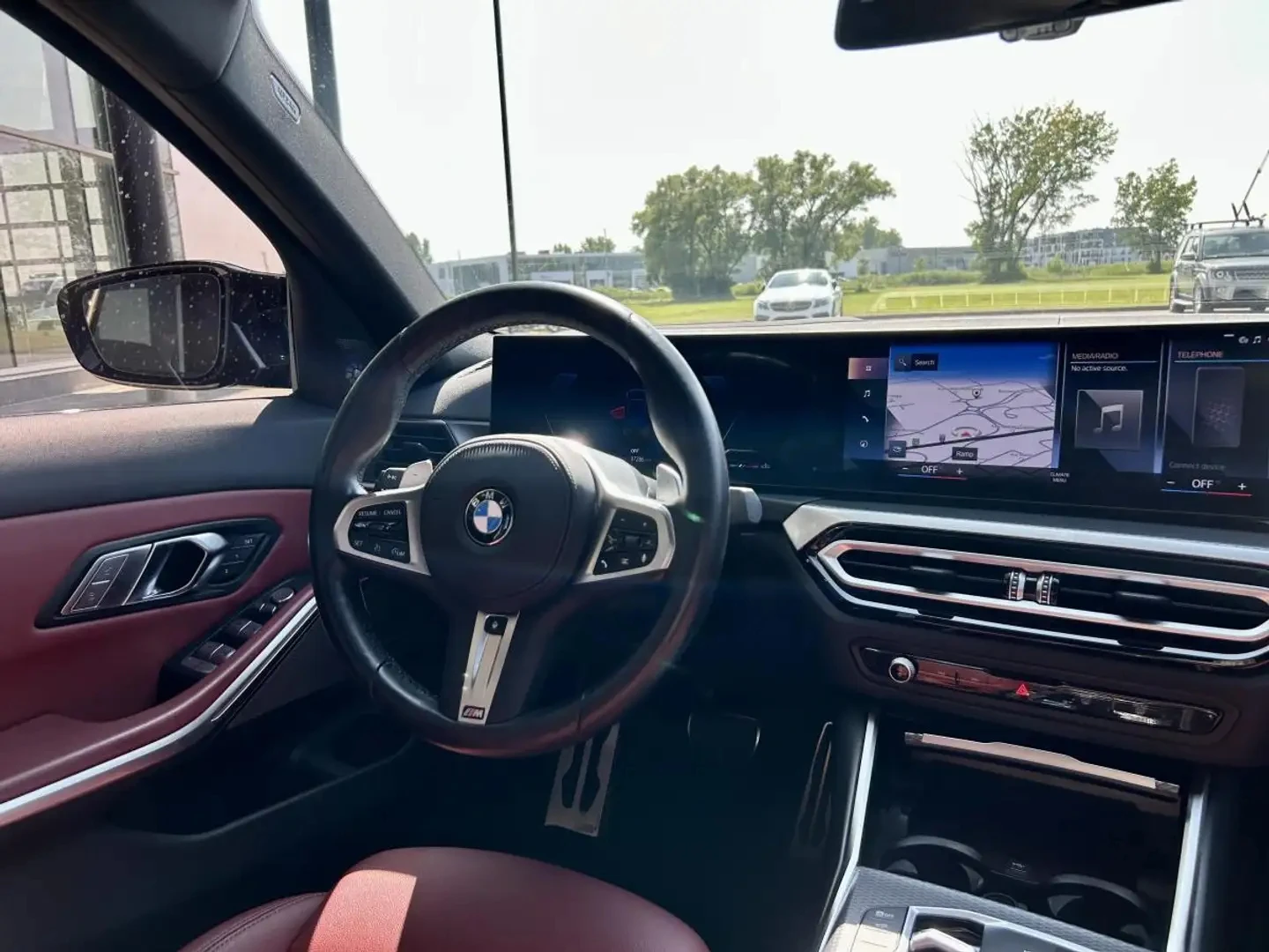 BMW 340 M340i xDrive/HUD/H&K/360/Red Interior, снимка 16 - Автомобили и джипове - 54939765